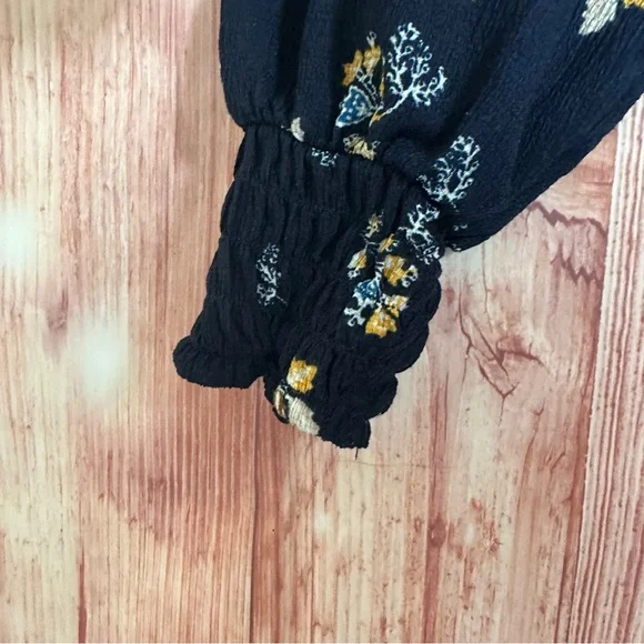 Loft Outlet Navy Blue Smocked Waistband Yellow Floral Print Blouse Size L - Picture 5 of 9